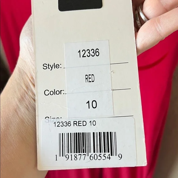 NWT Mac Duggal Red v neck gathered back gown 12336 - Picture 8 of 13